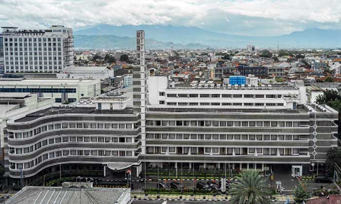 hotel savoy homann bandung